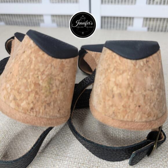 Vionic Women's Black Suede Wedge Sandals Size 7 - Picture 13 of 16